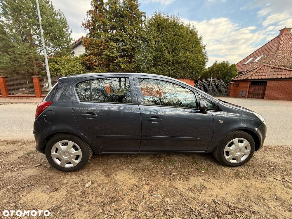 Opel Corsa - 8