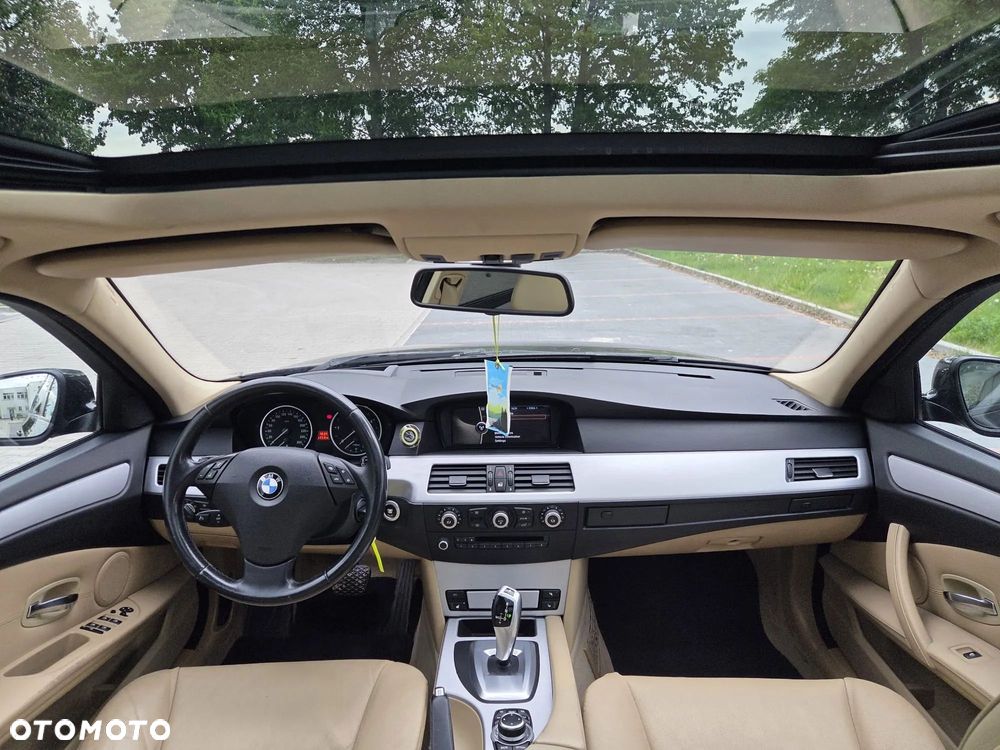 BMW Seria 5 520d - 30
