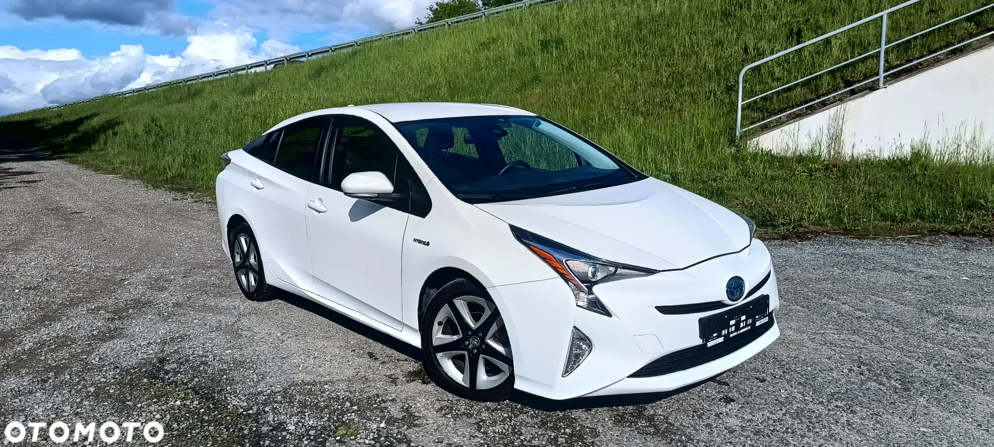 Toyota Prius 1.8 Hybrid Prestige - 11