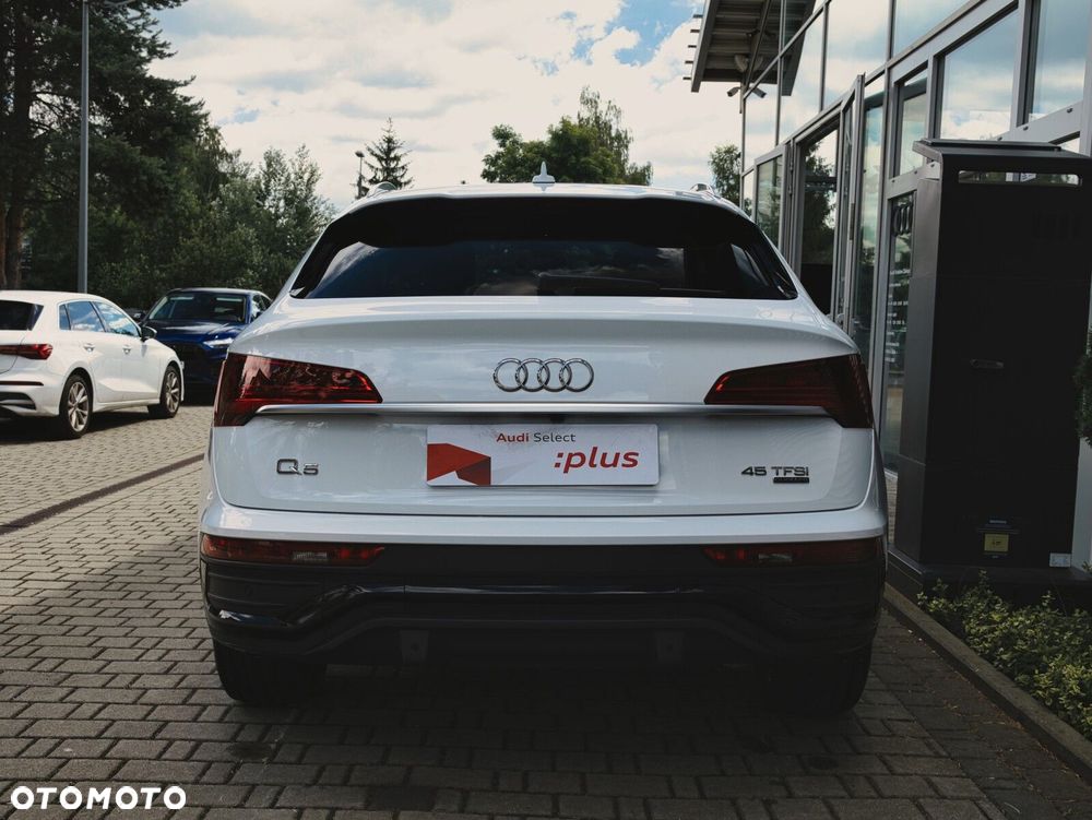 Audi Q5 Sportback - 13