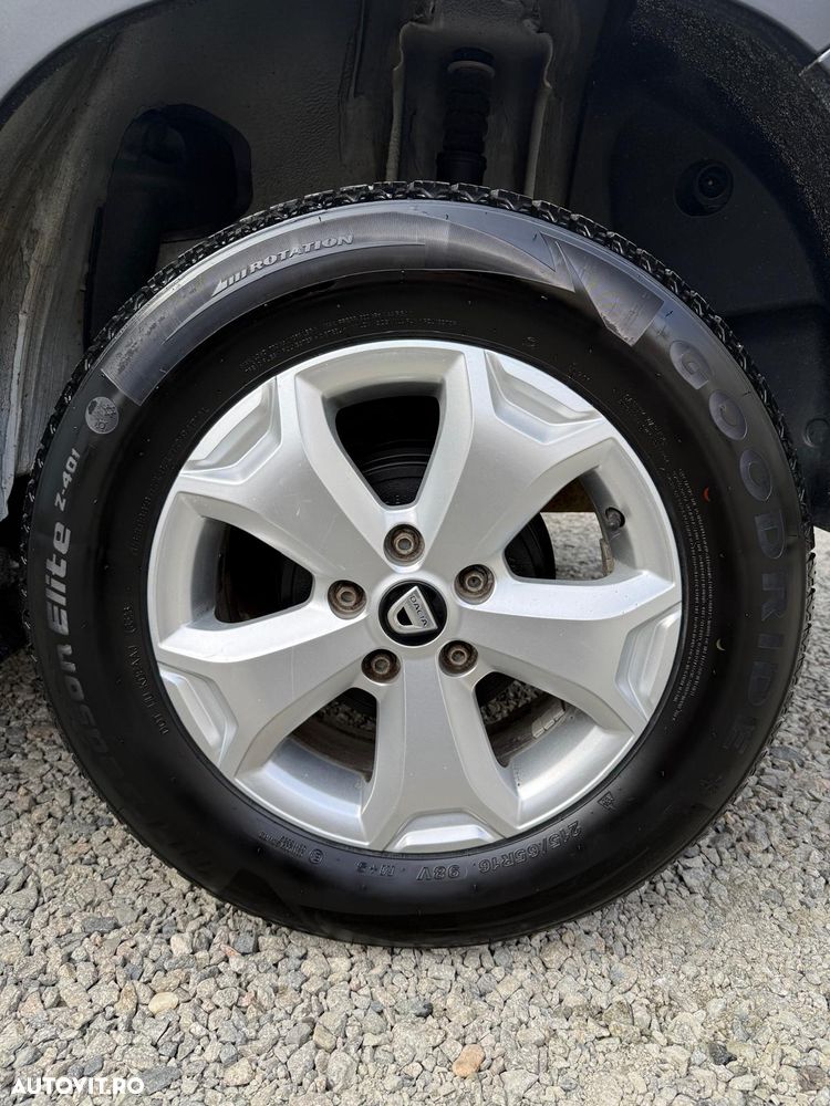 Dacia Duster 1.6 SCe Prestige jante 17" - 37