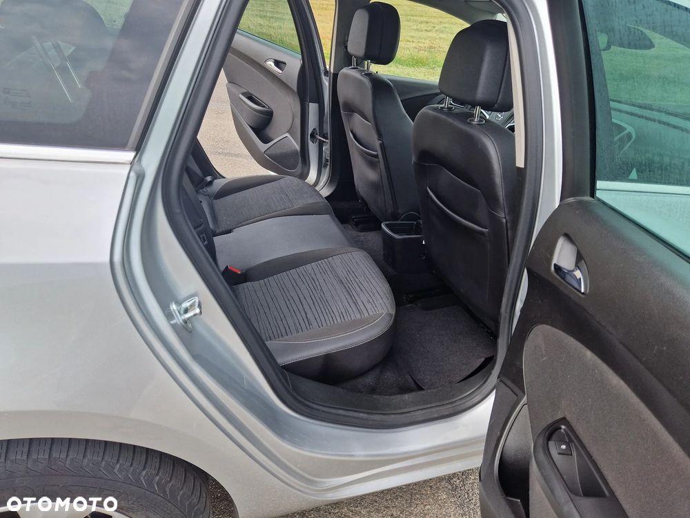 Opel Astra - 15