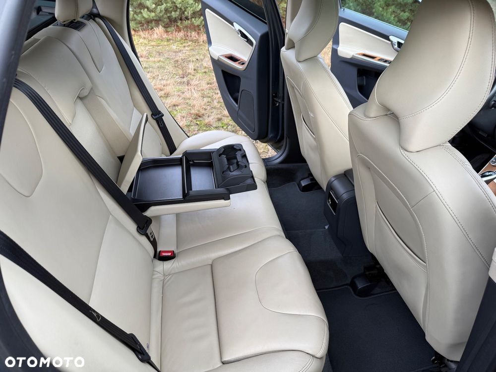 Volvo XC 60 D4 Drive-E Summum - 9