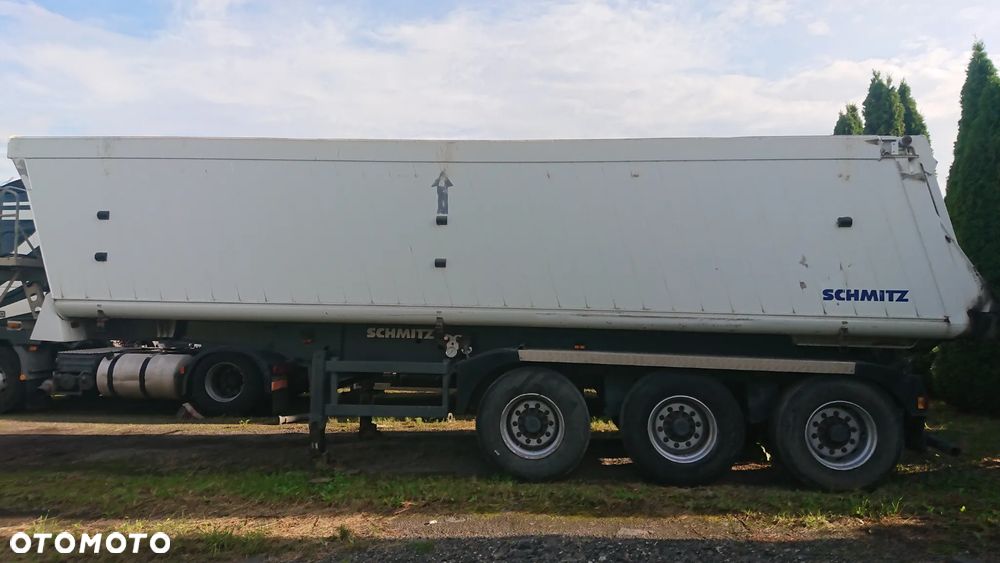 Schmitz Cargobull SKI 24 8.2 - 3