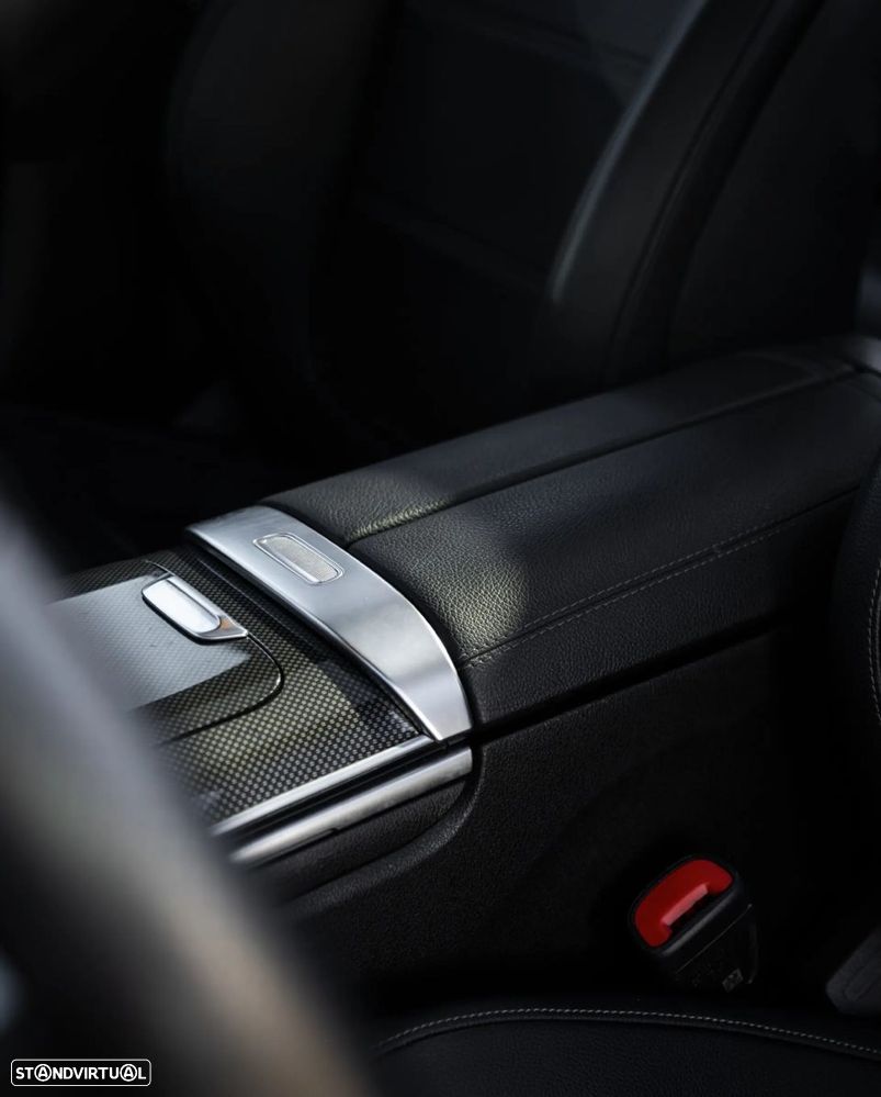 Mercedes-Benz C 300 e Avantgarde - 21