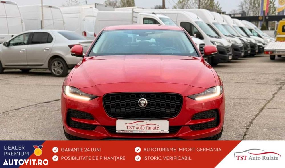 Jaguar XE D200 RWD MHEV R-Dynamic S - 2