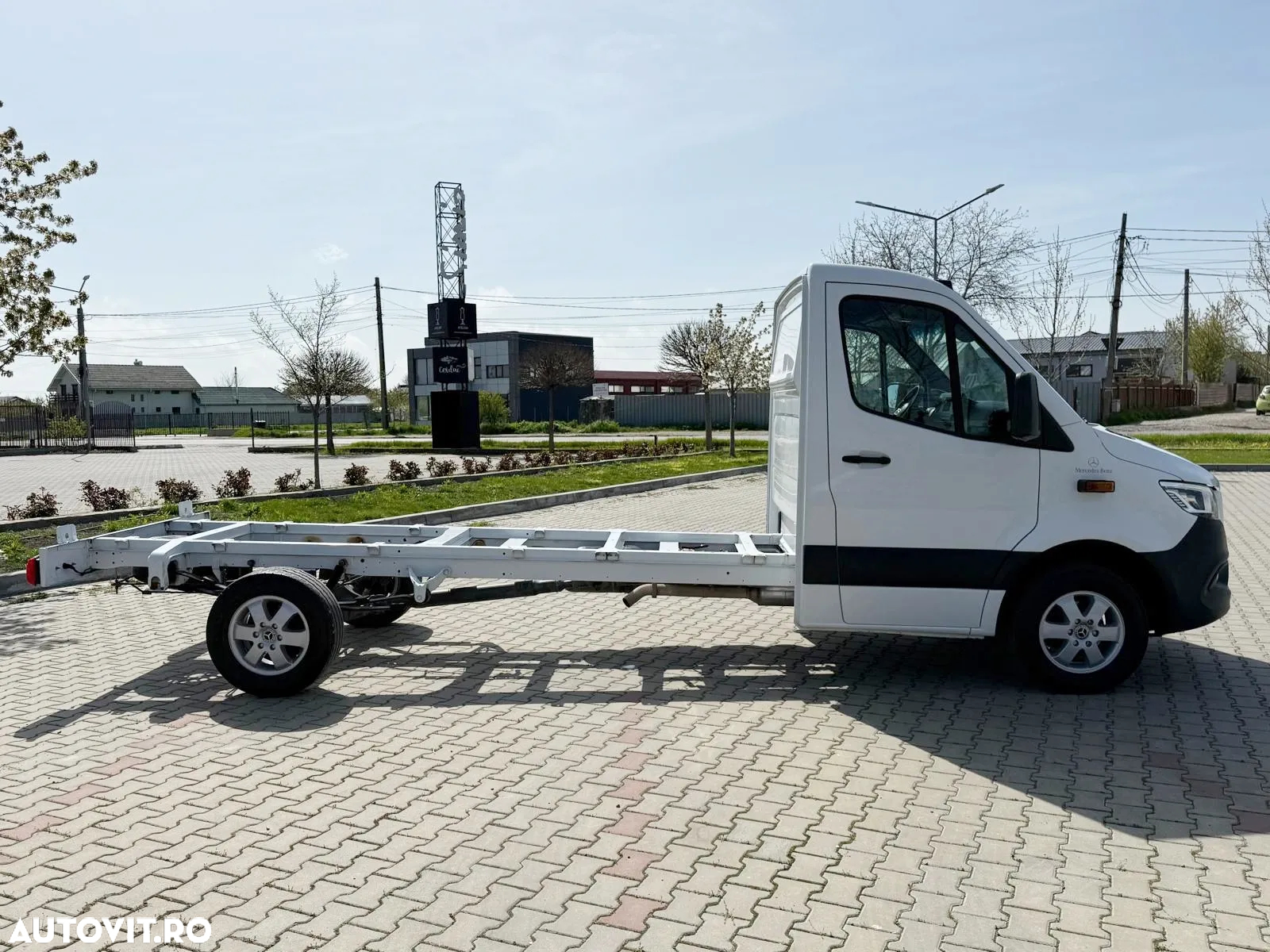 Mercedes-Benz Sprinter - 20