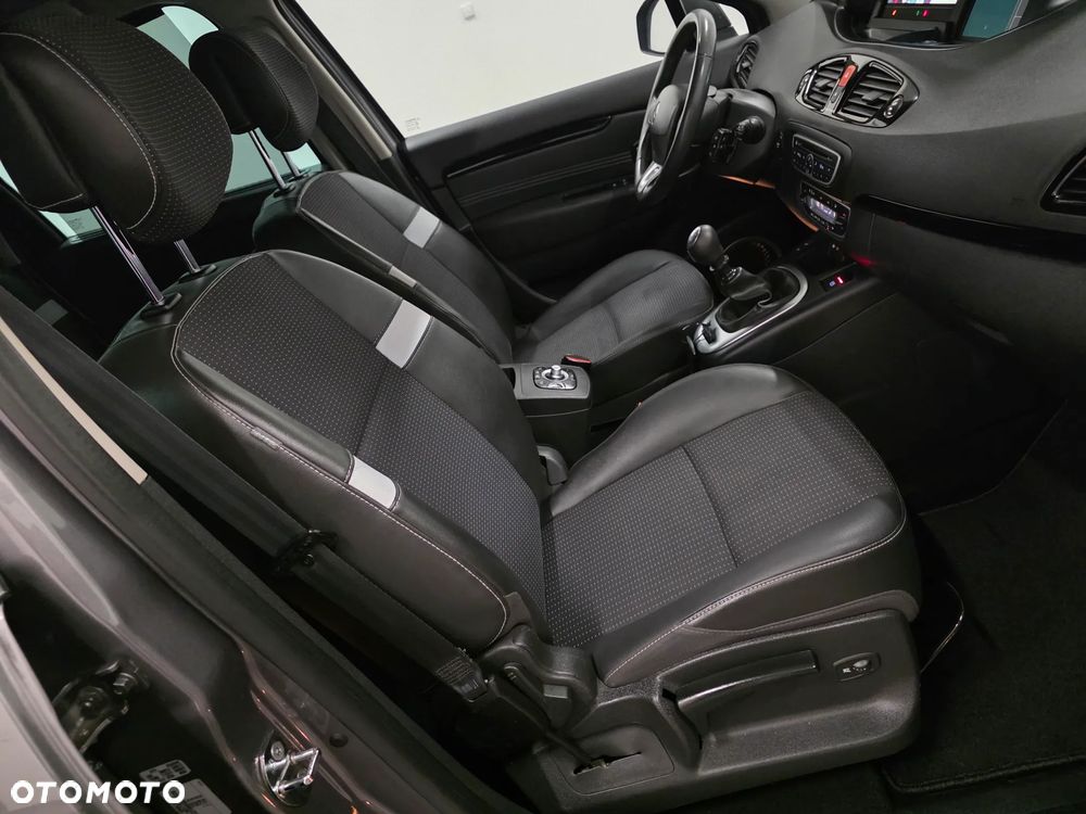 Renault Scenic dCi 130 FAP Bose Edition - 15