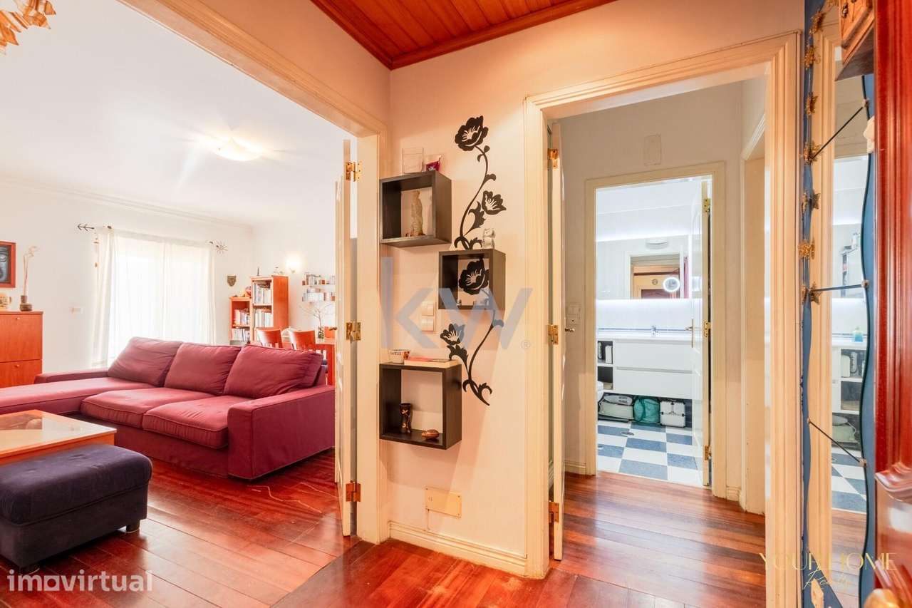 Espaçoso Apartamento T1, com  amplo terraço e garagem, em localização - Grande imagem: 5/19