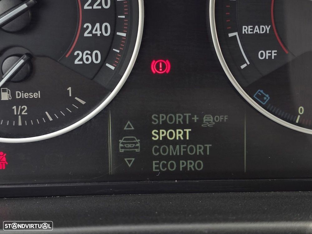 BMW 116 d EDynamics Line Sport — fotografia 30