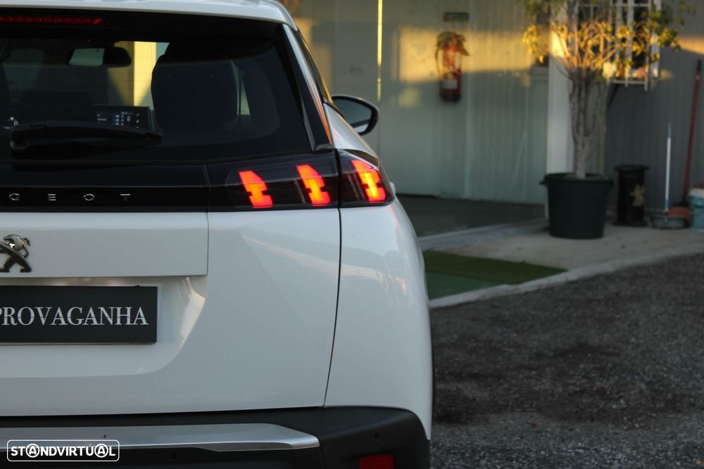 Peugeot 2008 1.2 PureTech Active Pack EAT8 - 37