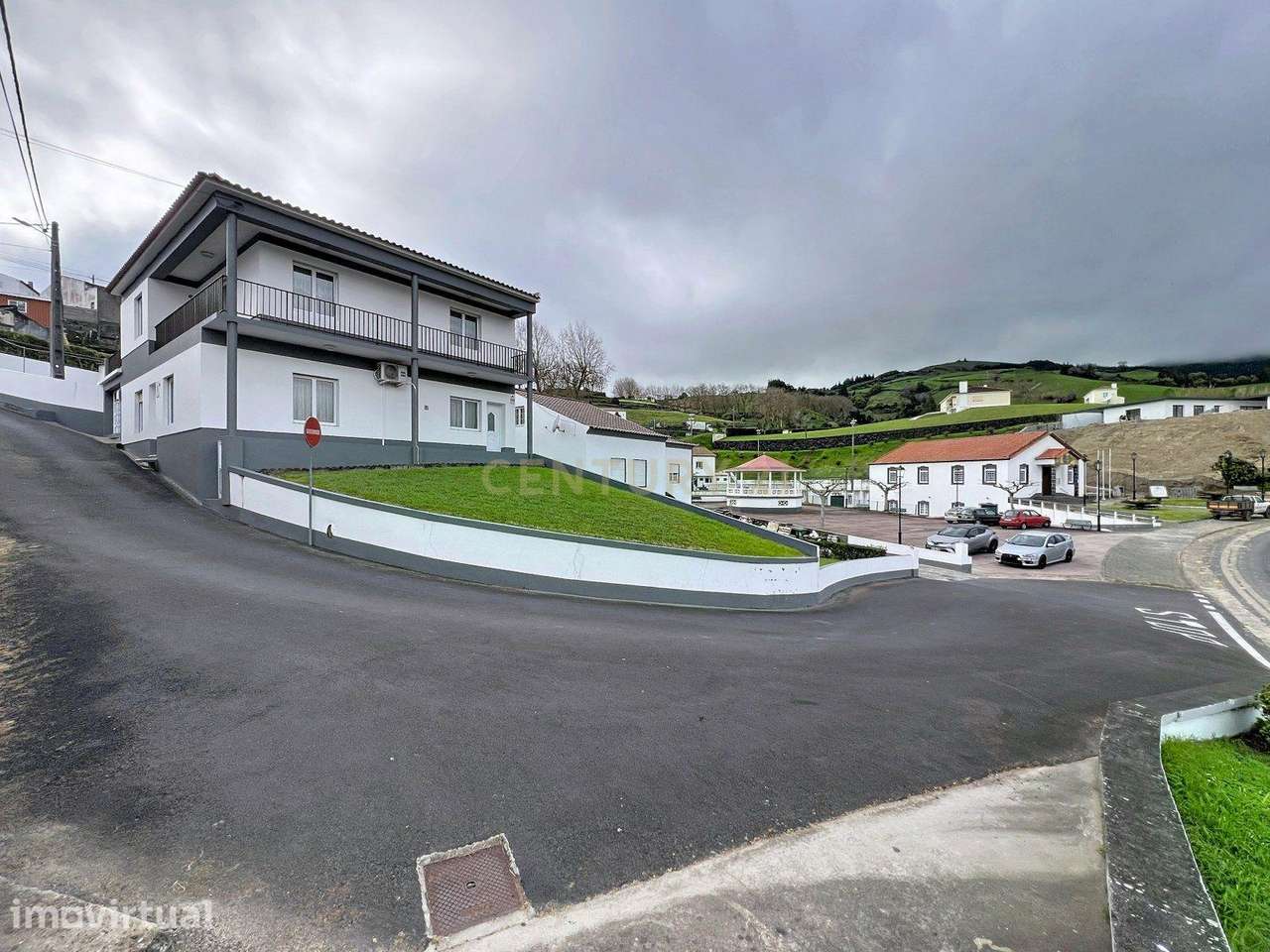 Casa T3 com Vista Mar e Montanha em Povoação, Ilha de São Miguel. - Grande imagem: 3/47