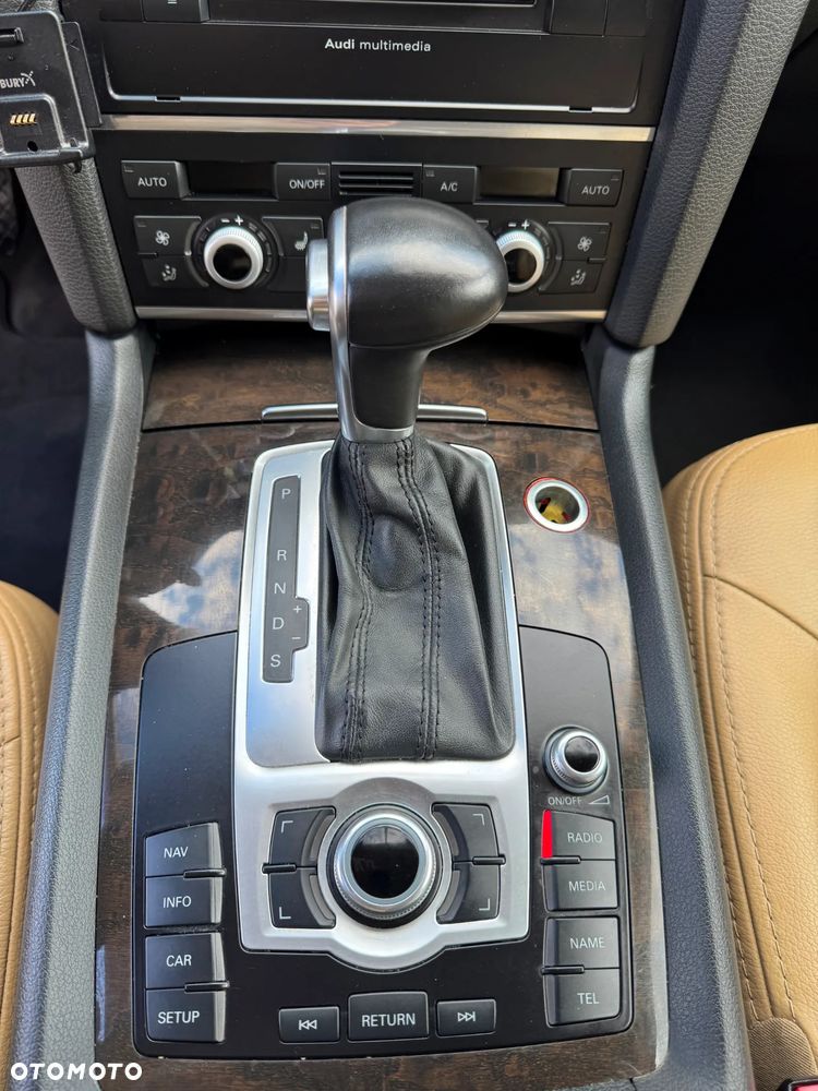 Audi Q7 3.0 TDI DPF clean diesel Quattro Tiptronic - 31