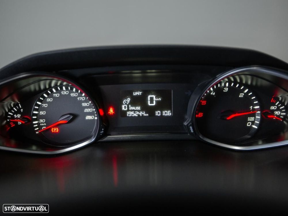 Peugeot 308 SW - 13