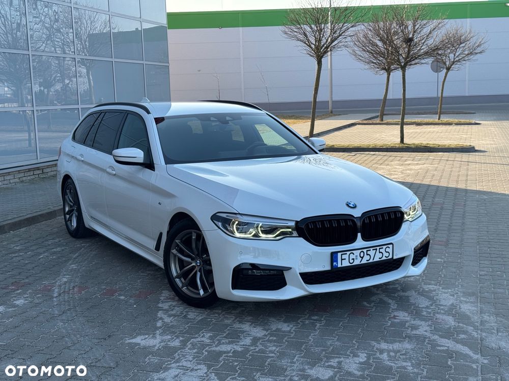 BMW Seria 5 520d M Sport - 1