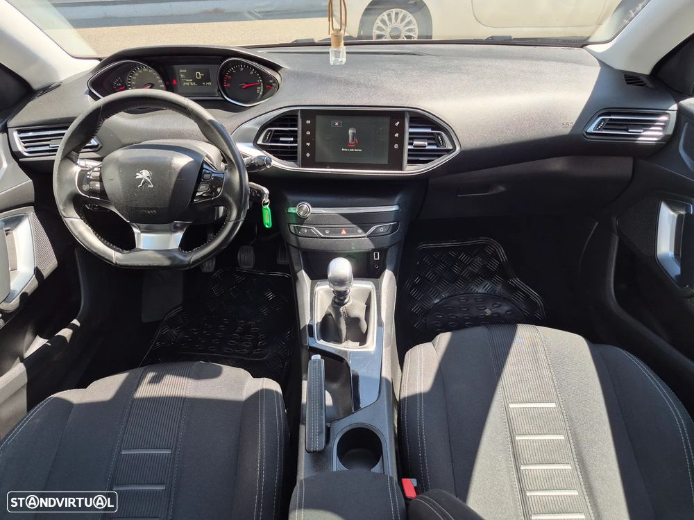 Peugeot 308 SW 1.6 BlueHDi Allure J17 - 26