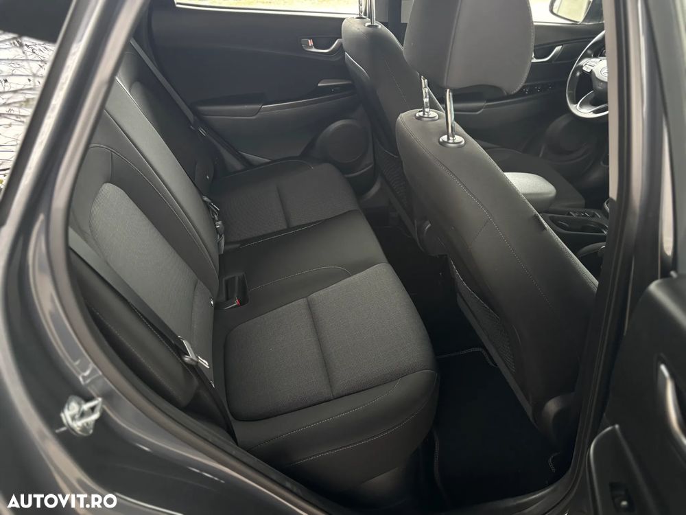 Hyundai KONA 1.6 GDI DCT Hybrid Advantage - 33