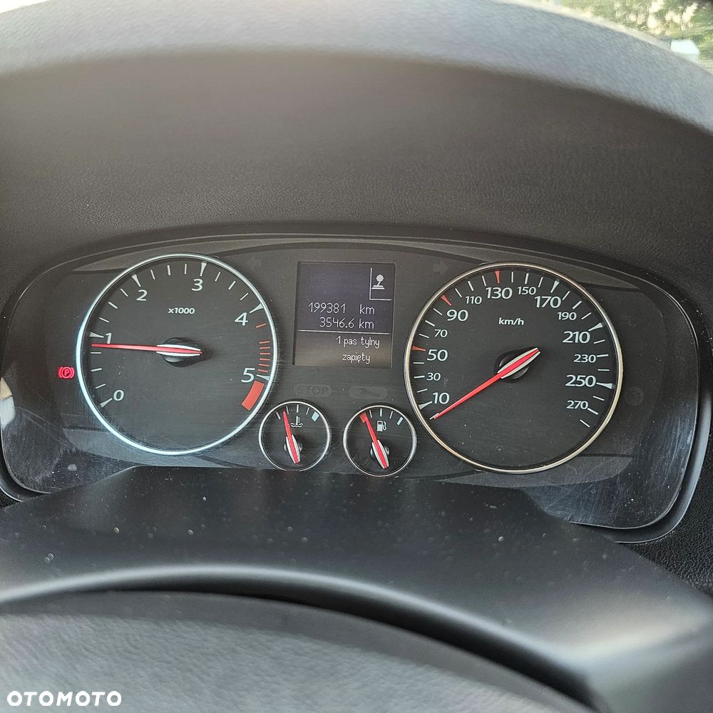 Renault Laguna dCi 180 FAP GT - 4