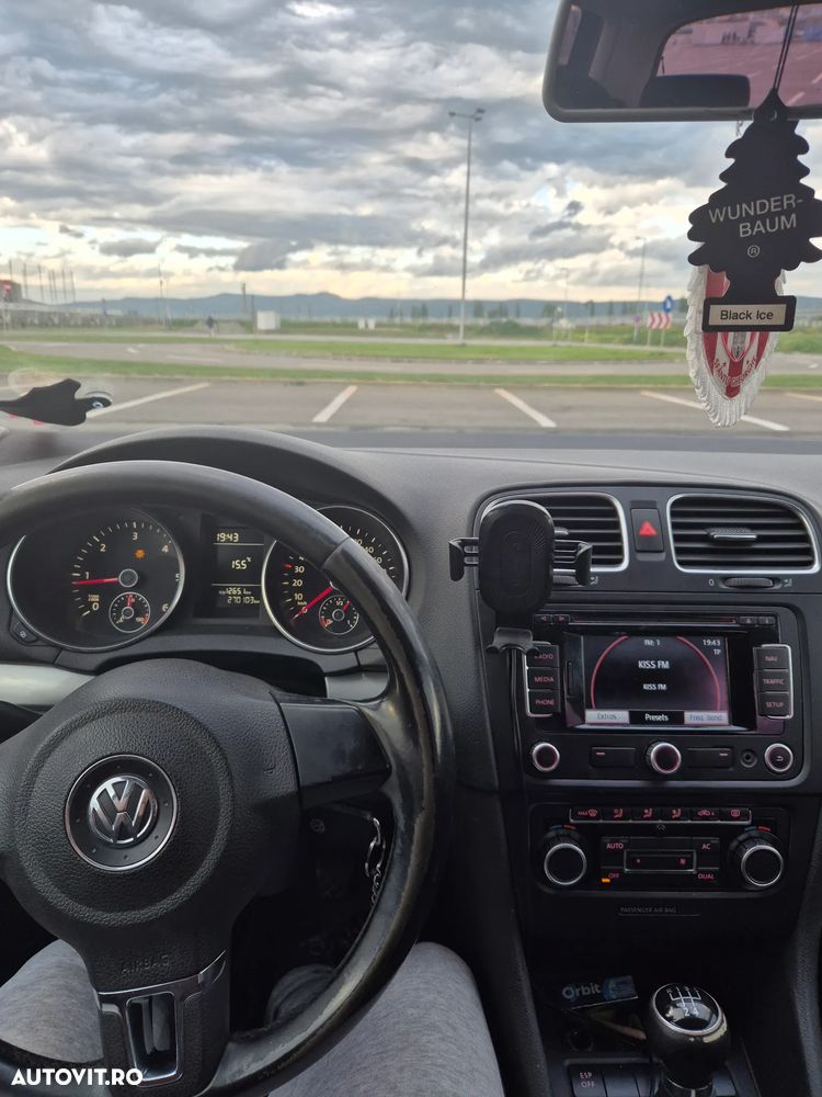 Volkswagen Golf 2.0 TDI DPF Comfortline - 9