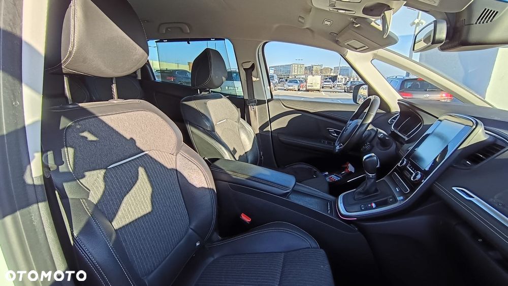 Renault Grand Scenic - 12