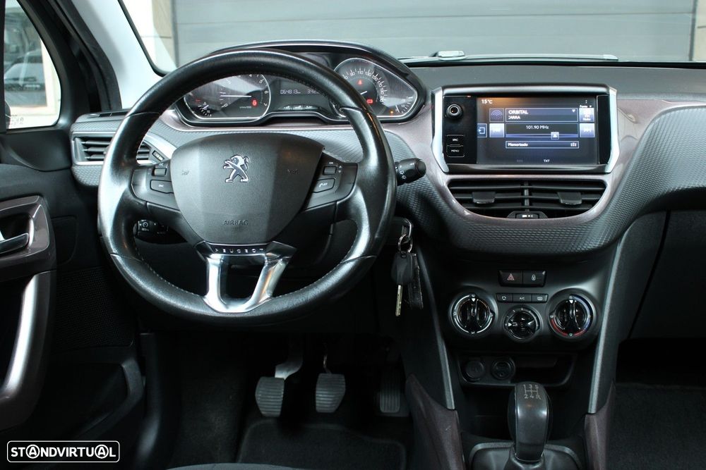 Peugeot 2008 1.2 PureTech Allure - 13