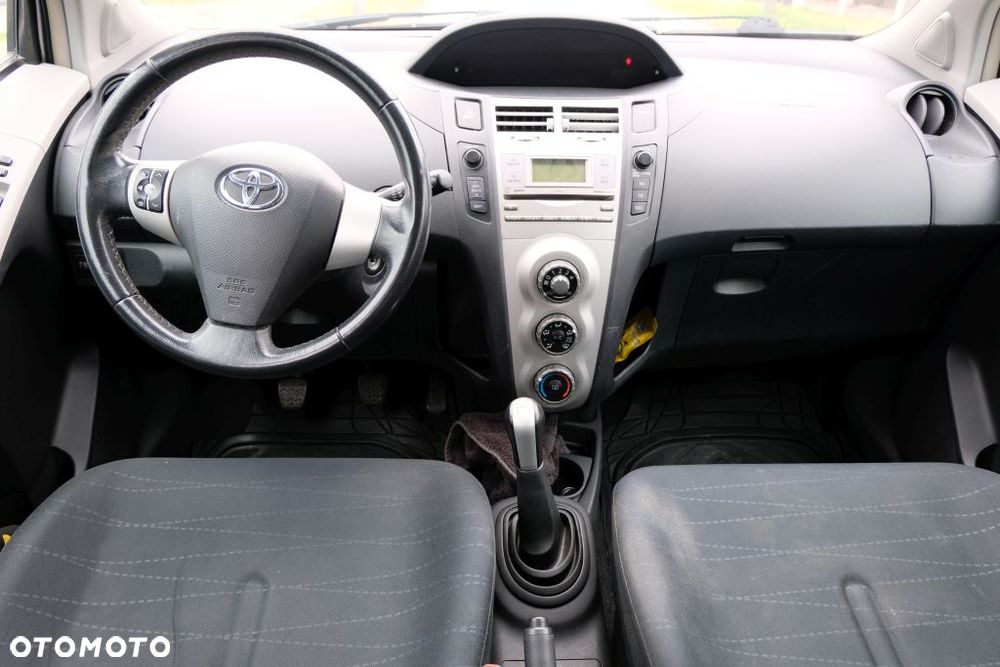 Toyota Yaris 1.0 VVT-i Luna - 7