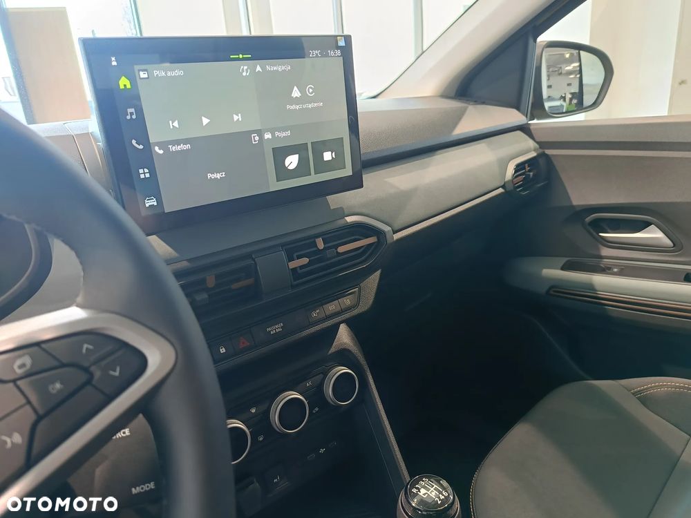 Dacia Sandero - 38