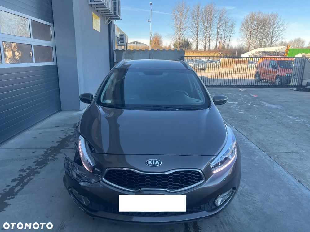 Kia Ceed Cee'd 1.6 GDI L - 8