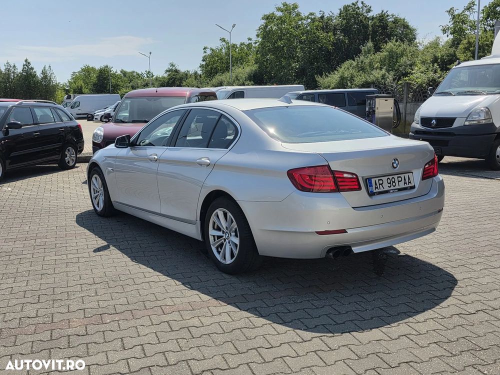 BMW Seria 5 520d Sport-Aut. BluePerformance - 4