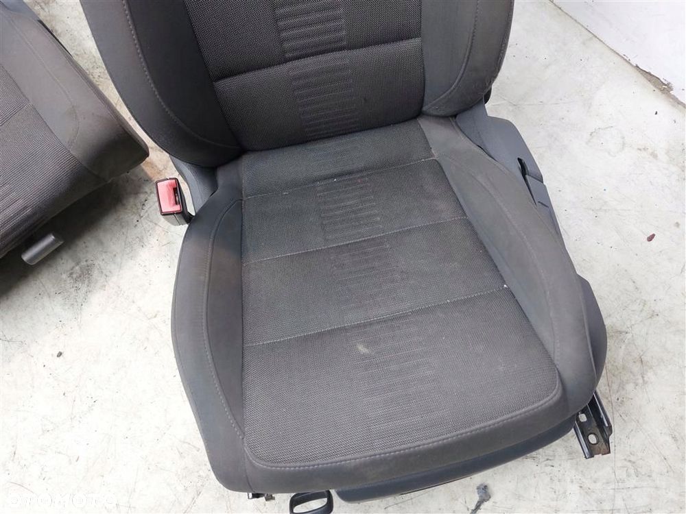 Fotele komplet VW Touran 2007-2010 LIFT WERSJA EUROPEJSKA ŁADNE - 6