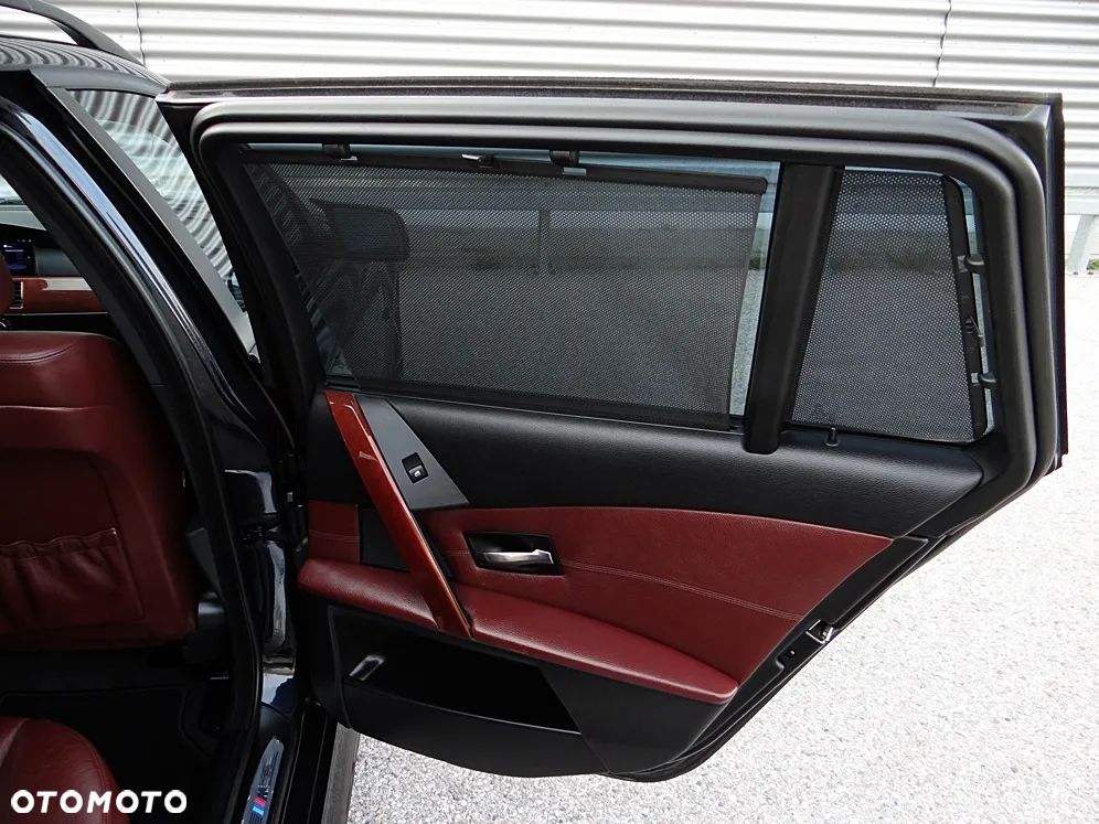 BMW Seria 5 530xd - 38