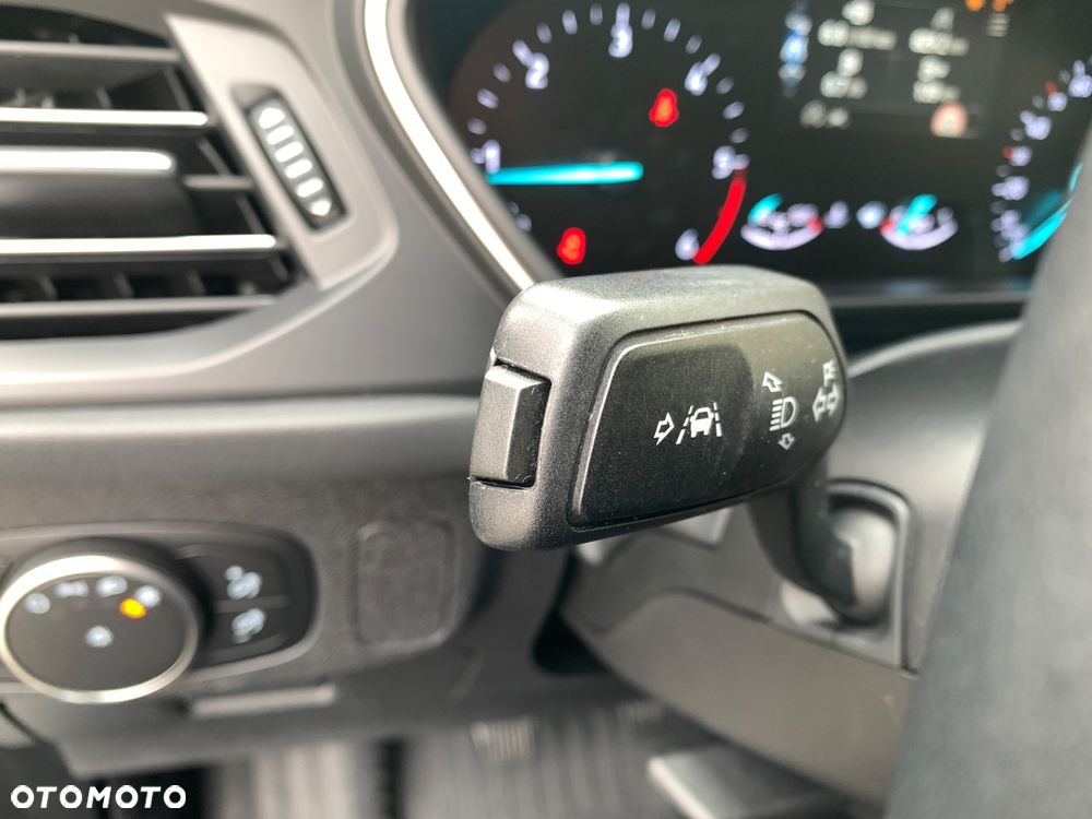 Ford Focus 2.0 EcoBlue Titanium - 33