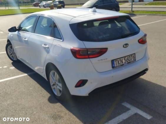 Kia Ceed - 16