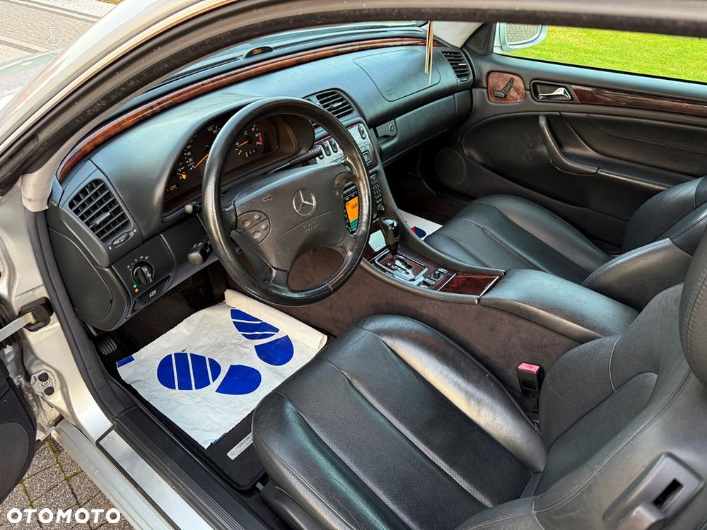 Mercedes-Benz CLK 320 - 20