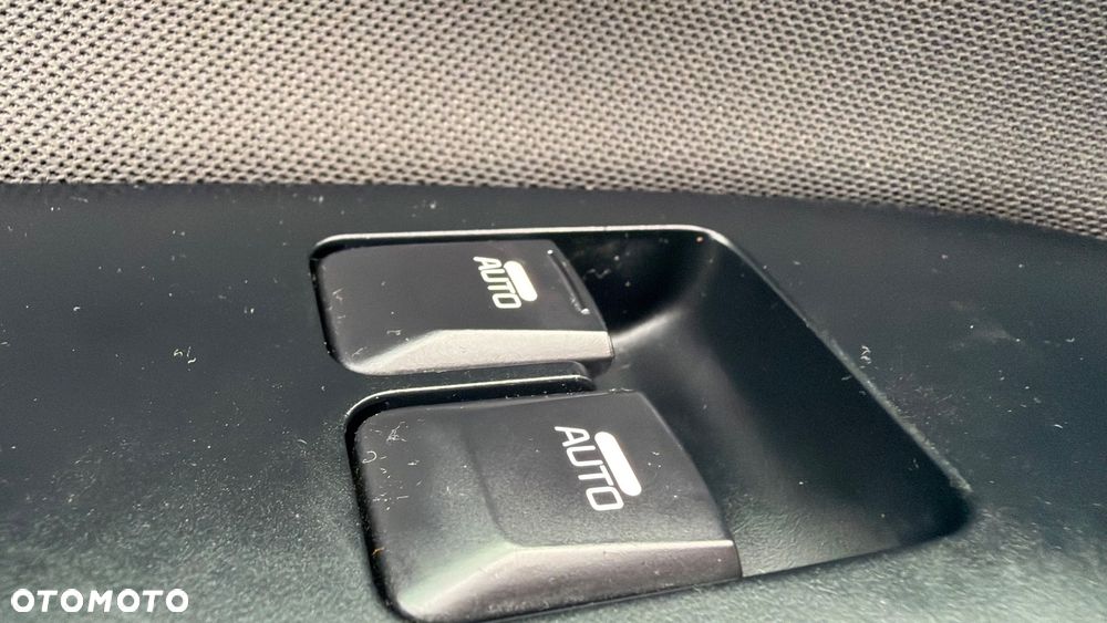 Kia Ceed - 19
