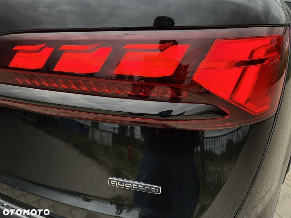 Audi Q7 - 12