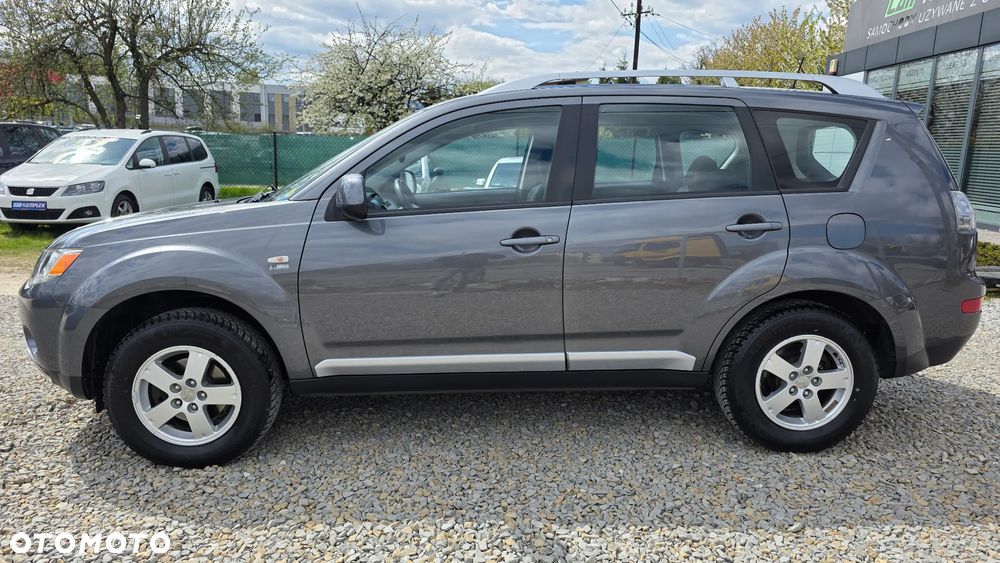 Mitsubishi Outlander 2.0 DI-D 4WD Inform - 3
