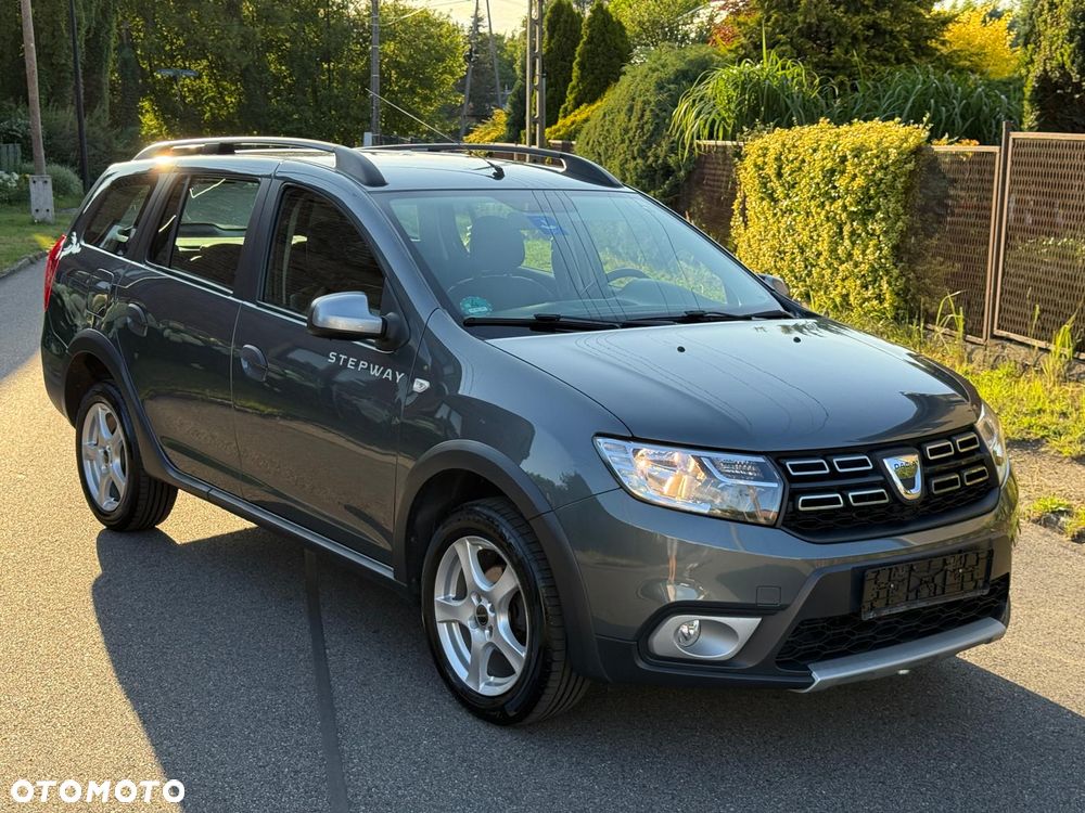 Dacia Logan TCe 90 S&S Stepway Celebration - 2