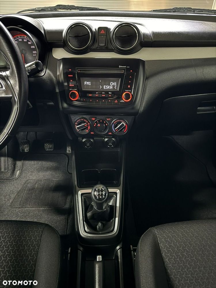 Suzuki Swift - 27