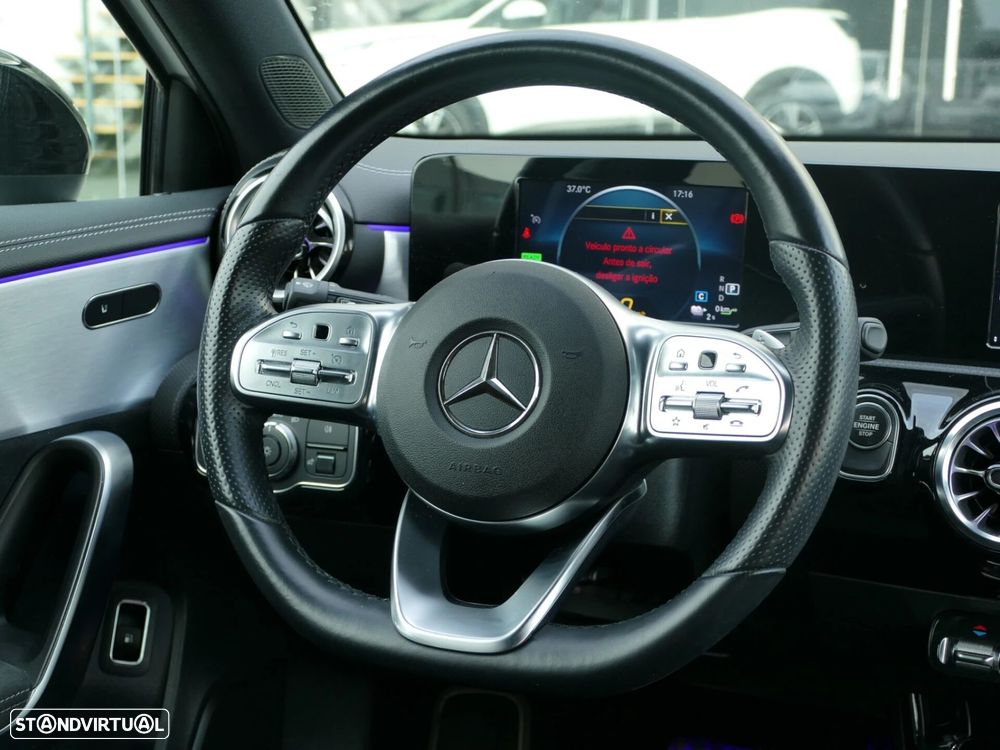 Mercedes-Benz A 250 e AMG Line - 33