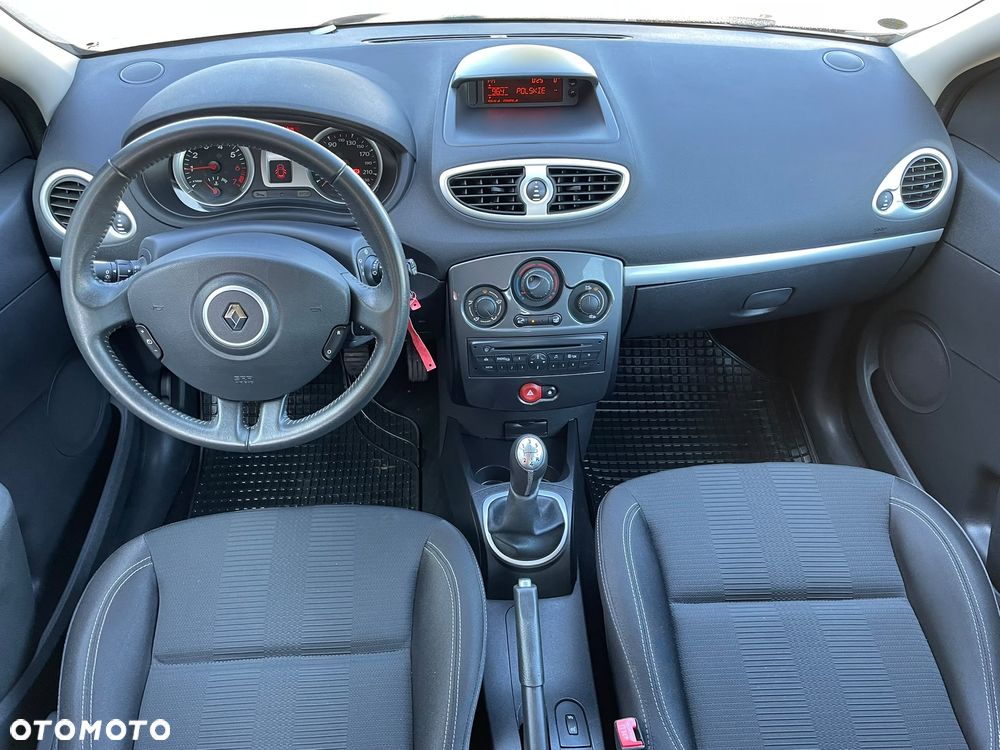 Renault Clio - 7