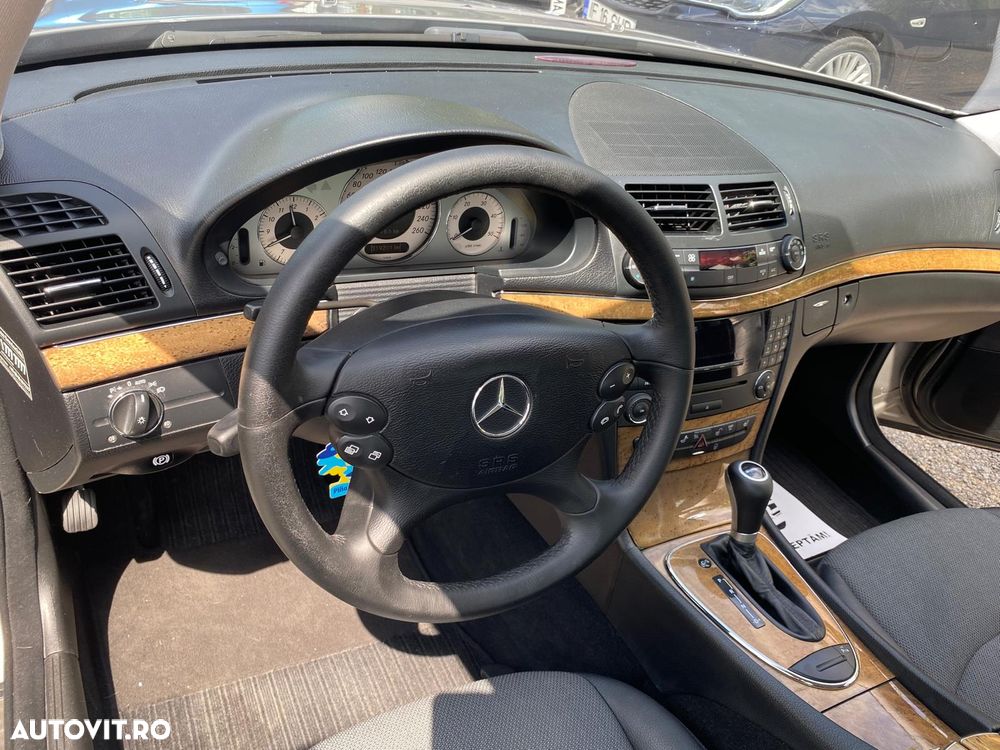 Mercedes-Benz E - 16
