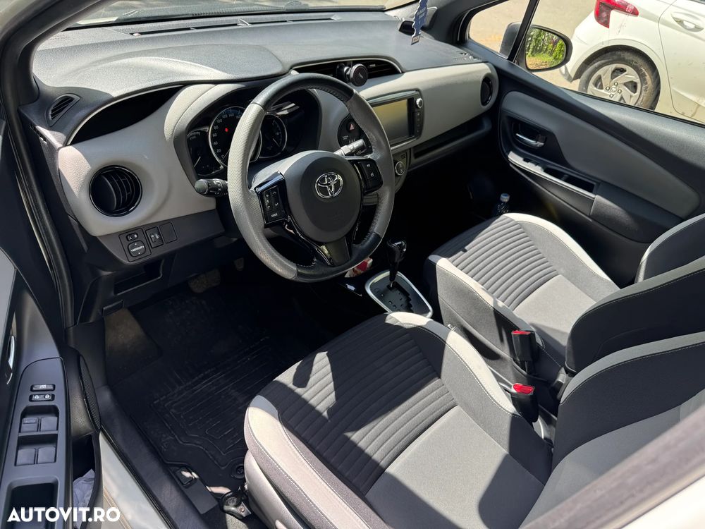 Toyota Yaris - 4