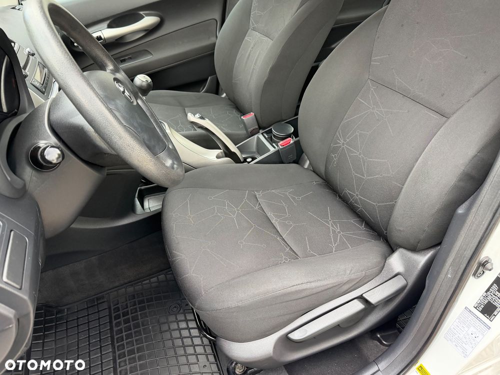 Toyota Auris 1.33 VVT-i Life - 10