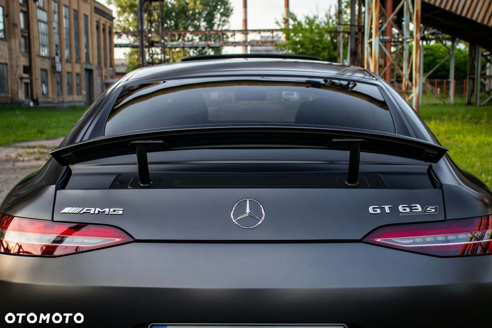 Mercedes-Benz AMG GT - 8