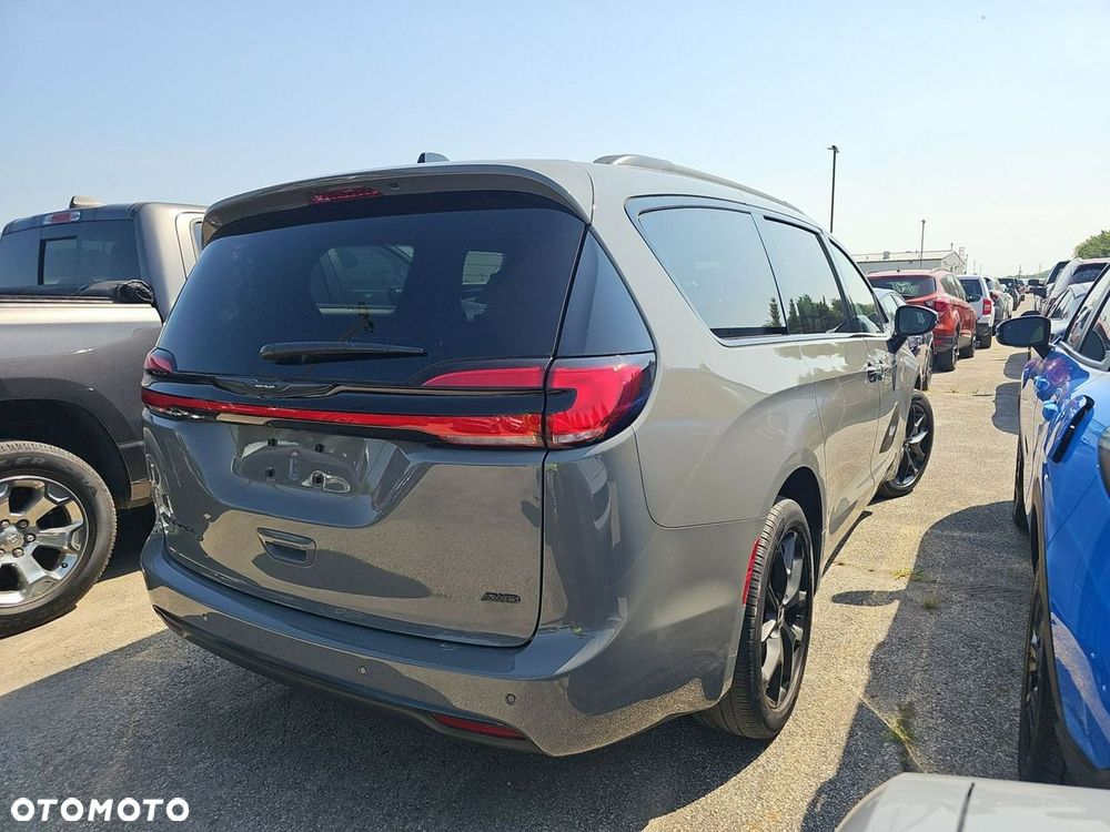 Chrysler Pacifica 2023 photo 4