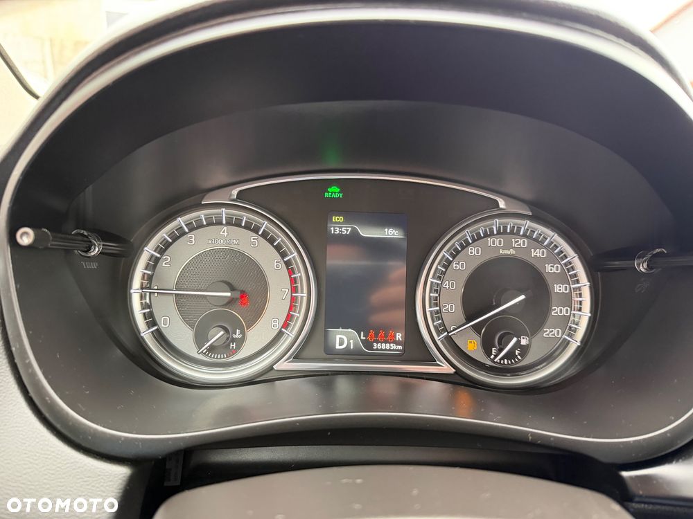 Suzuki S-Cross 1.5 Dualjet AGS Comfort - 28