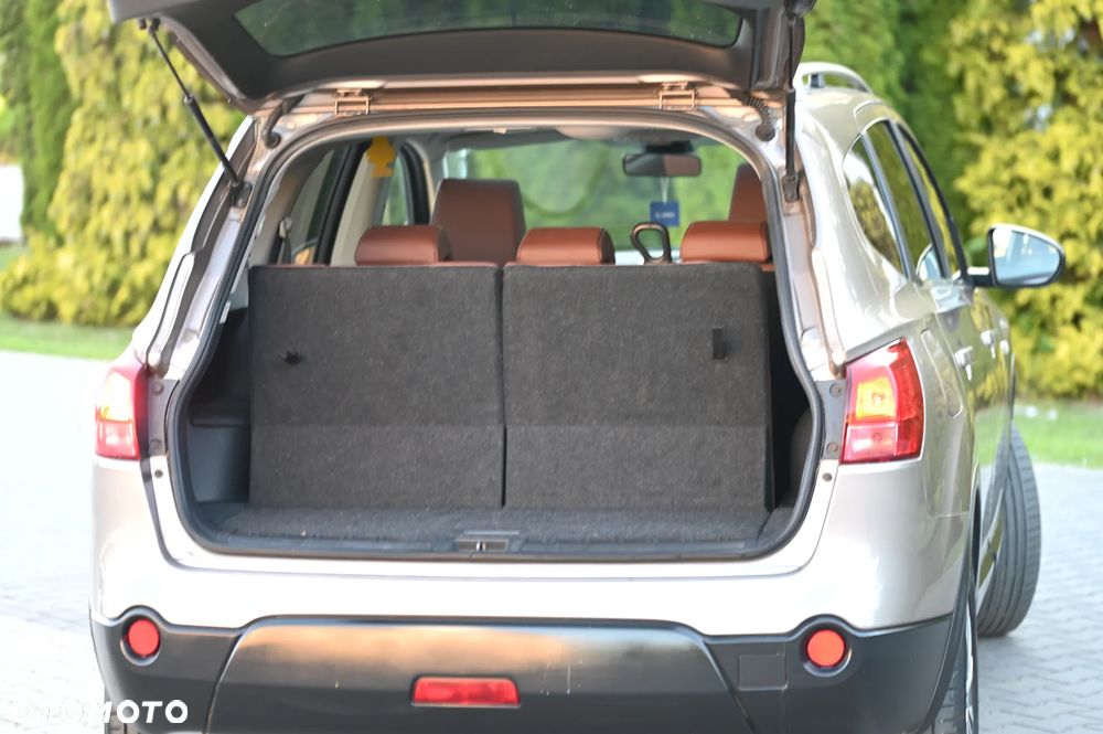 Nissan Qashqai+2 2.0 4x4 Tekna Premium - 30