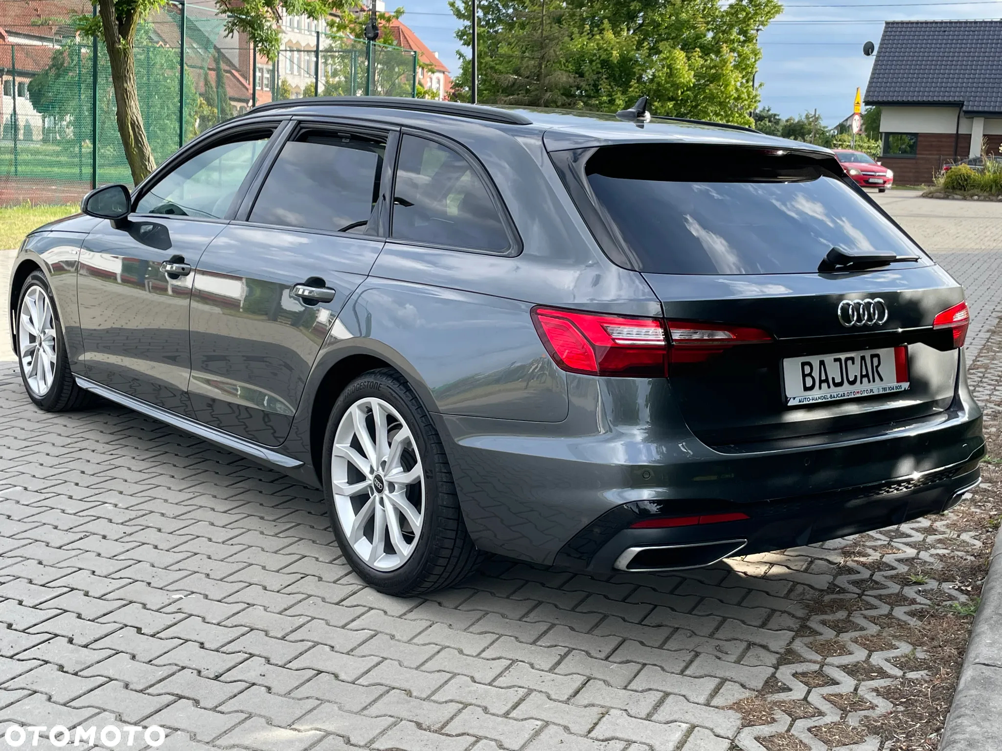 Audi A4 Avant 40 TDI S tronic S line - 5