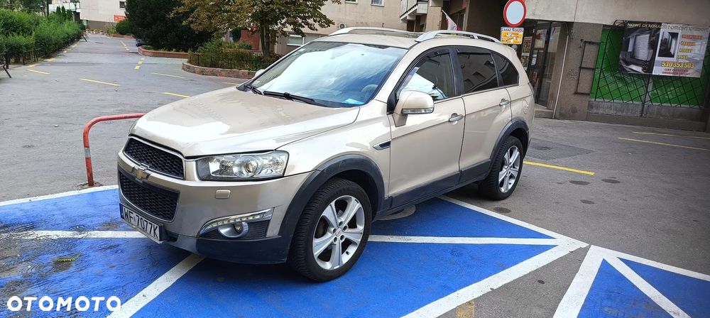 Chevrolet Captiva 2.2 D LTZ - 3
